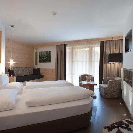 La Fradora - Dolomites Hotel San Cassiano (Badia)