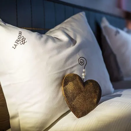 Hotel La Fradora - Dolomites 3*