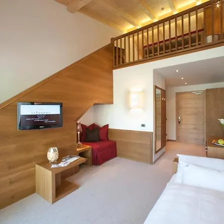 Hotel La Fradora - Dolomites